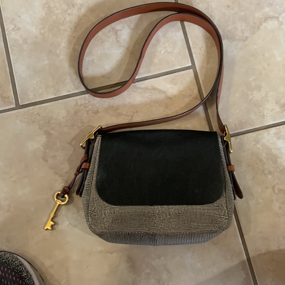 Fossil Harper Small Saddle Leather Crossbody - Picture 2 of 16